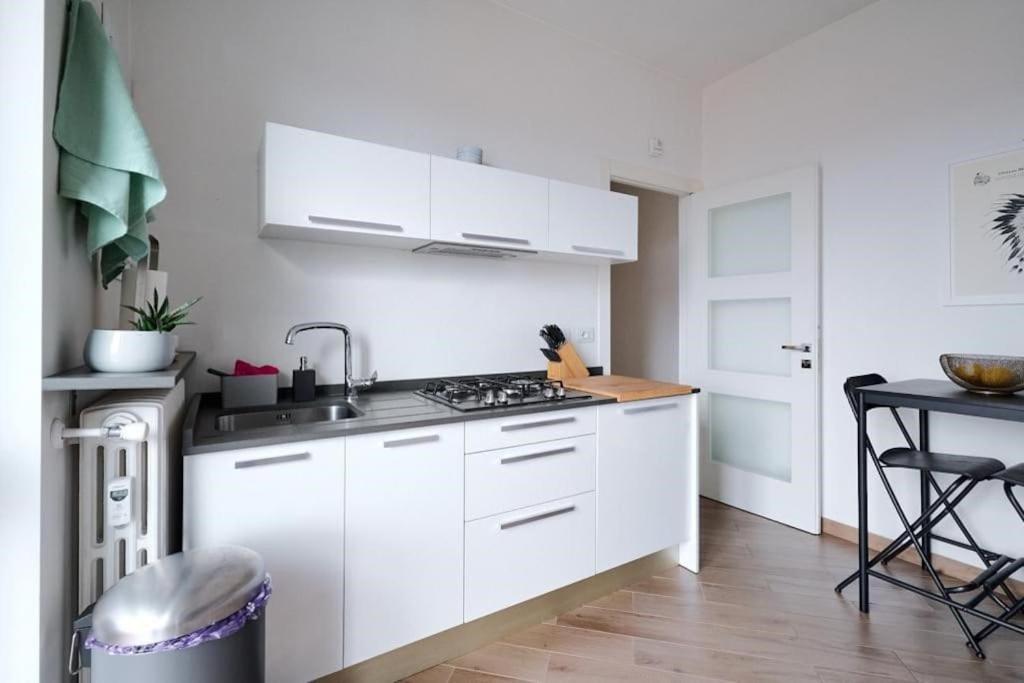 Lux 180Sqm Flat - Entire Last Floor Milaan Buitenkant foto
