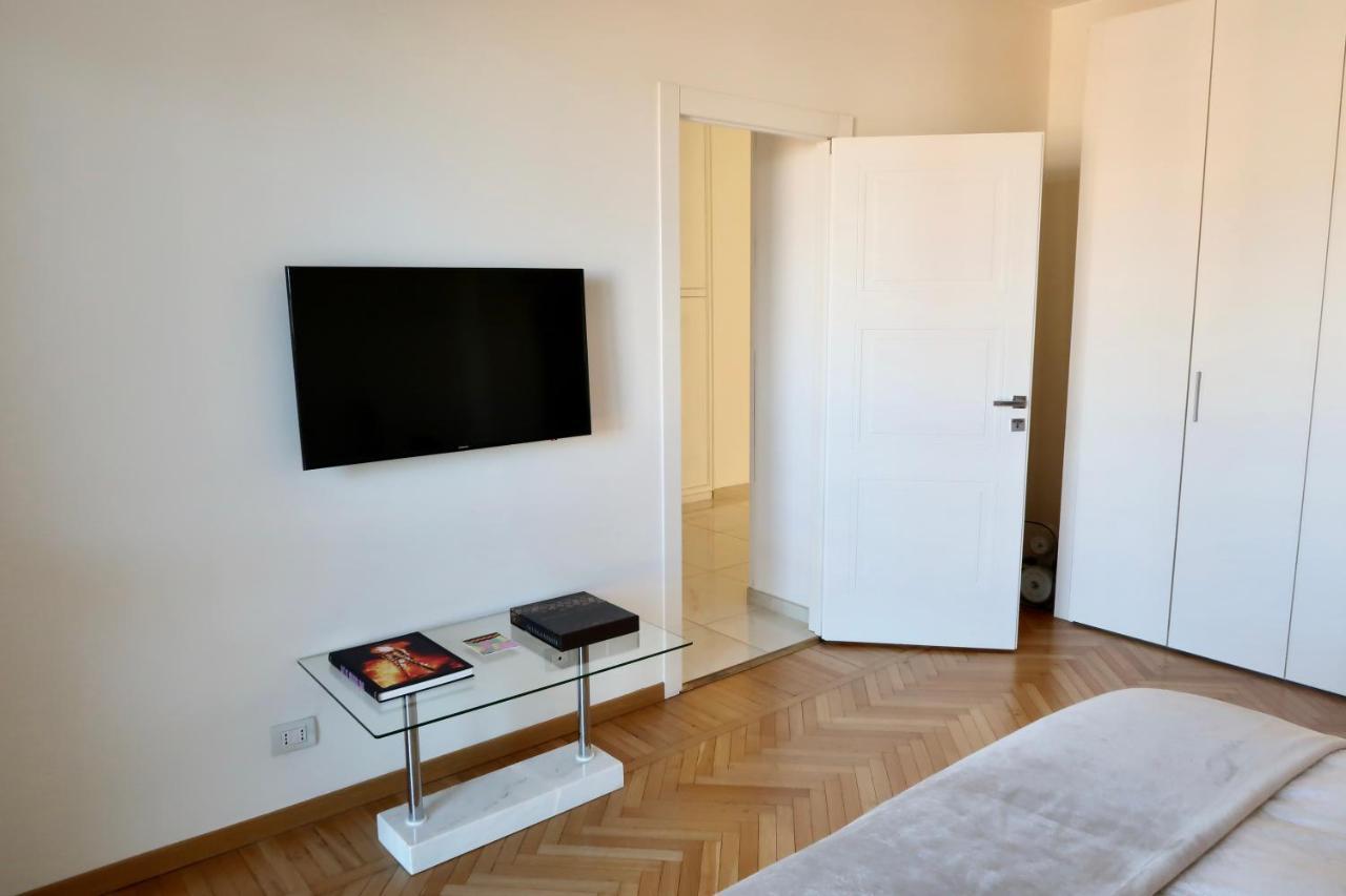 Lux 180Sqm Flat - Entire Last Floor Milaan Buitenkant foto